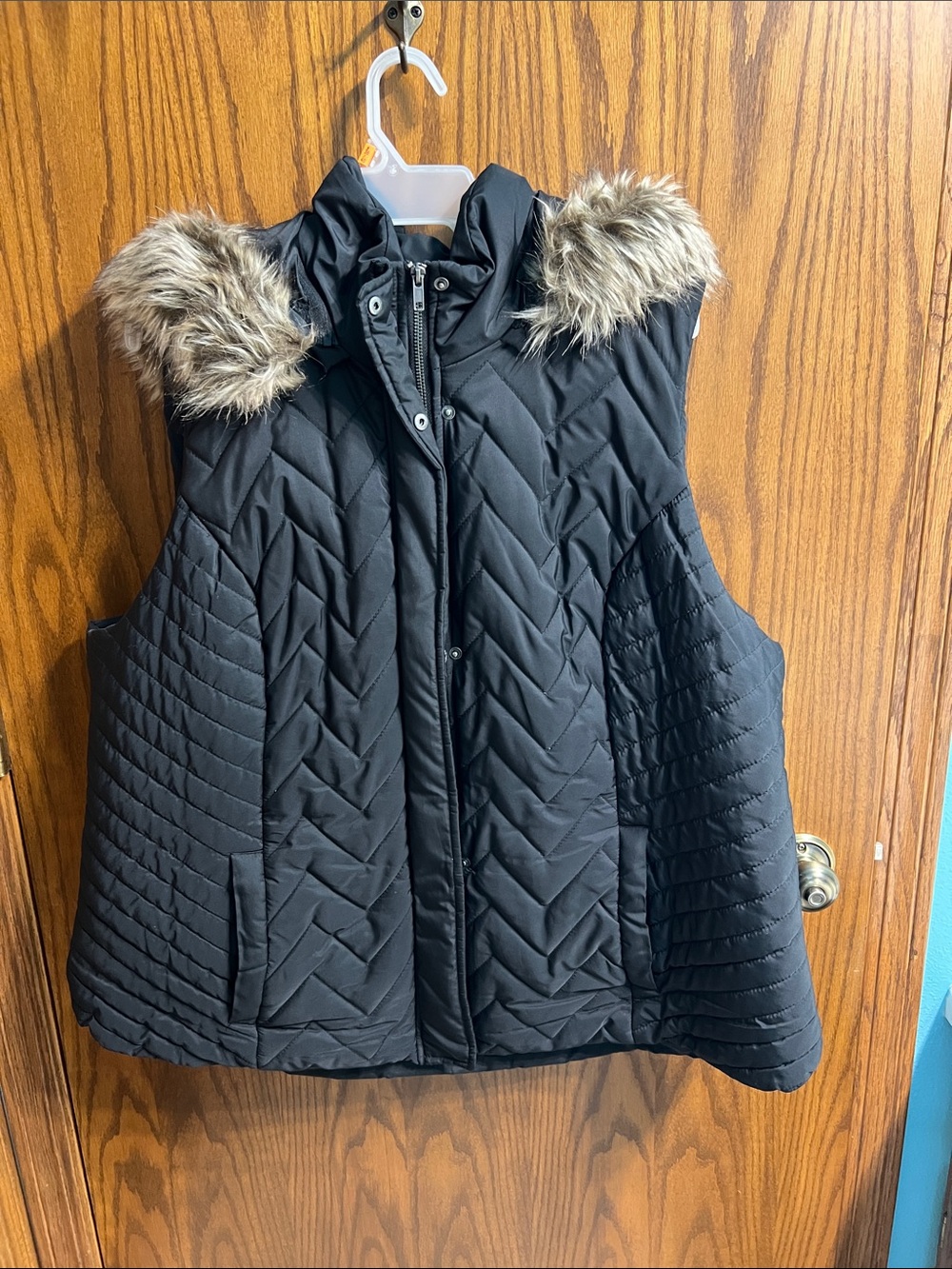 Maurices Black Quilted Hooded Vest with Faux-Fur Trim